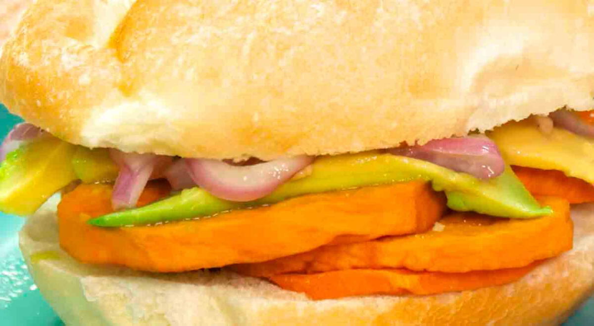 Pan con palta y camote