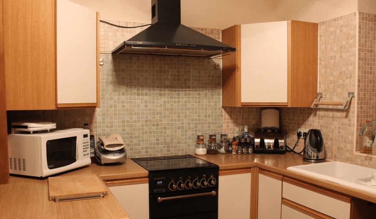 ¡Error común! Nunca pongas el microondas en estos 6 lugares