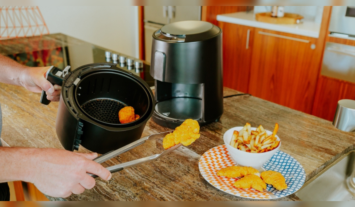 Cocinar en el air fryer no garantiza que todo sea saludable. Fuente: Shutterstock.