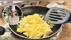 El truco profesional para lograr huevos revueltos cremosos