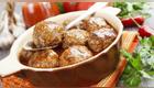 Preparar albóndigas puede ser rápido y limpio gracias a un truco que se ha vuelto popular en redes. Una tiktoker comparte un método sin usar las manos y solo con un vaso y harina. Foto: Envato
