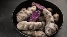 No es el camote, este es el tubérculo morado que está conquistando la cocina mundial