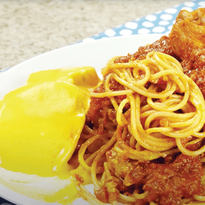 Tallarines rojos con pollo buenazo