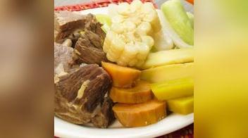 Sancochado de pecho [VIDEO]