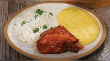 Pollo a la olla con puré [VIDEO]
