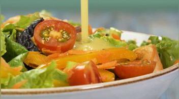 ¿Cómo hacer vinagretas para ensaladas? 4 recetas (VIDEO)