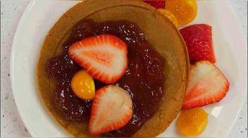 Panqueques con mermelada y fruta: receta paso a paso