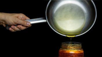 ¿Cómo reusar el aceite de cocina sin perjudicar mi salud?