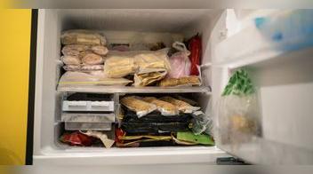 ¿Qué alimentos congelar para salir menos a comprar?