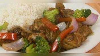 Pollo con verduras: receta fácil (VIDEO)