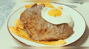 Bistec a lo pobre [VIDEO]