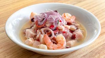 ¿Se puede guardar el ceviche en el refrigerador?