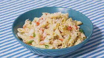 Ensalada de fideos de tornillo con atún: saludable y fácil  (VIDEO)