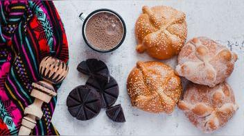 Pan de muerto: Un dulce tradicional para celebrar el Día de Muertos
