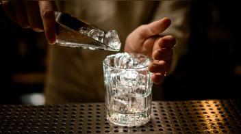 ¿Cómo hacer hielos perfectos en casa?