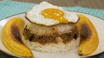 Arroz tapado a lo pobre: receta peruana (VIDEO)