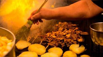 El secreto para preparar los mejores anticuchos de corazón [VIDEO]