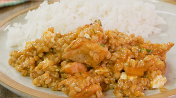 Cómo preparar guiso de trigo con pollo (VIDEO)