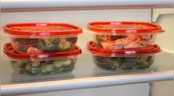 Estos son los 5 alimentos que nunca deberías guardar en un táper (tupper) de plástico