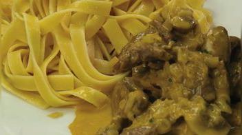 Lomo strogonoff en 5 pasos [VIDEO]