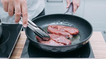 Cómo evitar que la carne se encoja al cocinarla