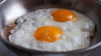 Cómo hacer que el huevo no se pegue en la sartén