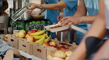 Chicago: conoce los lugares donde repartirán alimentos GRATIS durante marzo