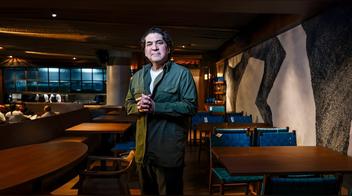 El chef Gastón Acurio inaugura una nueva sede de su restaurante “La Mar” en Madrid