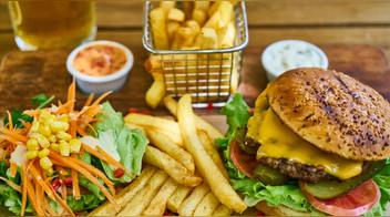 Alimentos que no debes consumir: Conoce las recomendaciones de una cardióloga