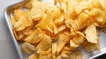 Olvídate del aceite, este es el truco para que las papas queden fritas pero sin freírlas