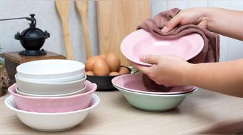 ¡Cuidado! Esto es lo que nunca debes hacer al secar los platos