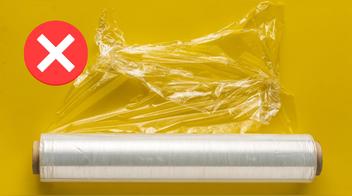 ¿Sigues usando papel film? Este plástico contamina tu comida y el planeta: conoce cómo reemplazarlo