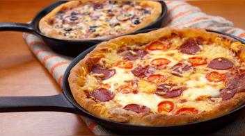 ¿Sin horno? Así puedes preparar una pizza casera en sartén y lista en menos de una hora