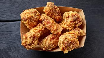 ¿Cómo hacer pollo frito sin aceite y sin freidora de aire?