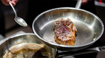 ¿Cómo ablandar la carne dura ya cocida?