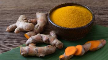 Cuáles son los beneficios de la cúrcuma: la especia con efecto antienvejecimiento