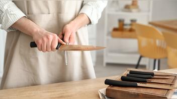 El truco del aluminio para afilar un cuchillo en 5 minutos