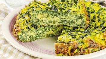 Tortilla de acelga en licuadora: saludable, sin harina y lista en 5 minutos