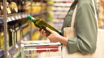 Exigen el retiro de este aceite de oliva por ser un peligro para la salud