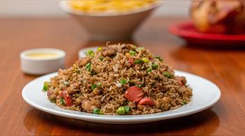 El mejor plato de arroz de América Latina que supera al arroz chaufa, según guía culinaria