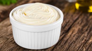 Mayonesa vegana casera: lista en 10 minutos y con solo cuatro ingredientes