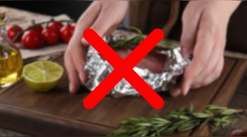 El secreto mejor guardado de la air fryer: el recipiente que supera al aluminio y los moldes