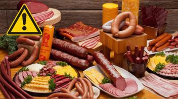 Carnes como jamón, hot dogs, chorizo y tocino, forman parte de la peligrosa categoría 1, vinculándose al cáncer colorrectal. Los procesos de conservación generan compuestos químicos dañinos para la salud.