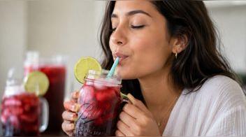 ¿Hervir o remojar? La mejor forma de preparar agua de Jamaica, según especialista