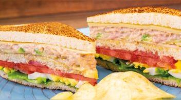 Club sándwich de atún: saludable y fácil