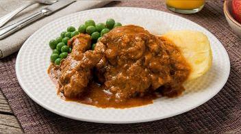 Guiso de pavita con chicha de jora delicioso