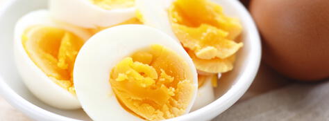 ¿Es malo para la salud comer varios huevos al día?