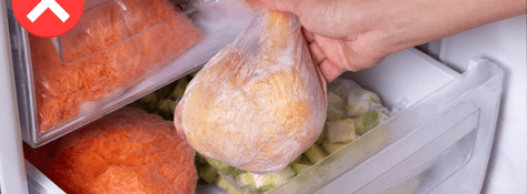 ¿Cómo guardar el pollo correctamente en el refrigerador? NO lo guardes en bolsas de plástico por esta razón