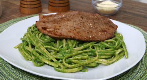 Tallarines verdes. Tallarines verdes.