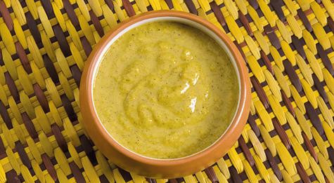 El ají verde de Estados Unidos está inspirado en el ají huacatay peruano. El ají verde de Estados Unidos está inspirado en el ají huacatay peruano.